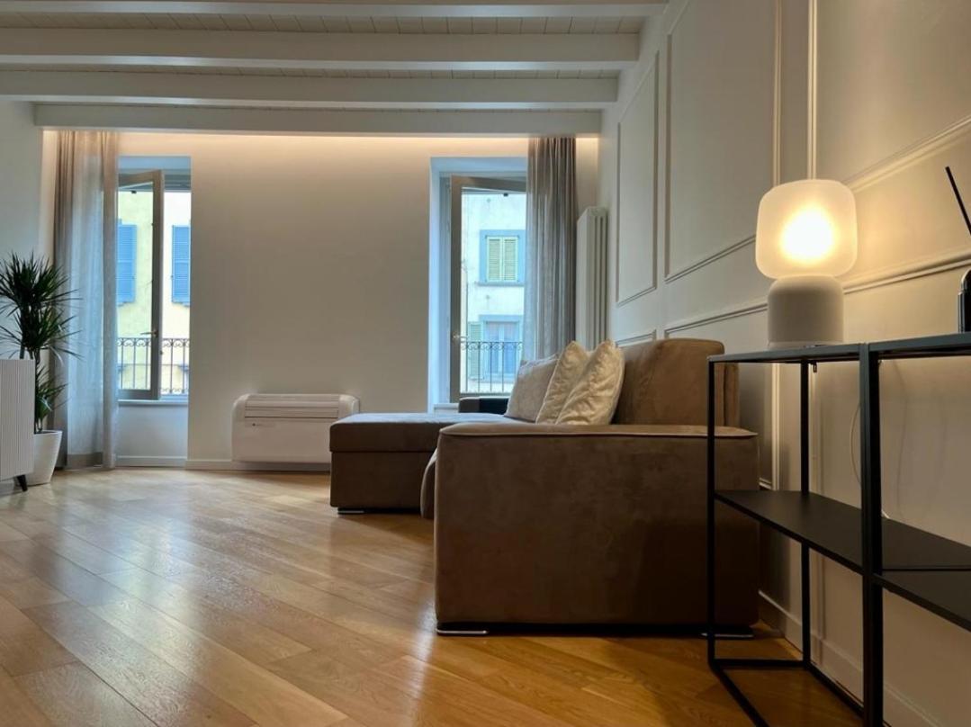 Suite Moroni Apartment แบร์กาโม ภายนอก รูปภาพ