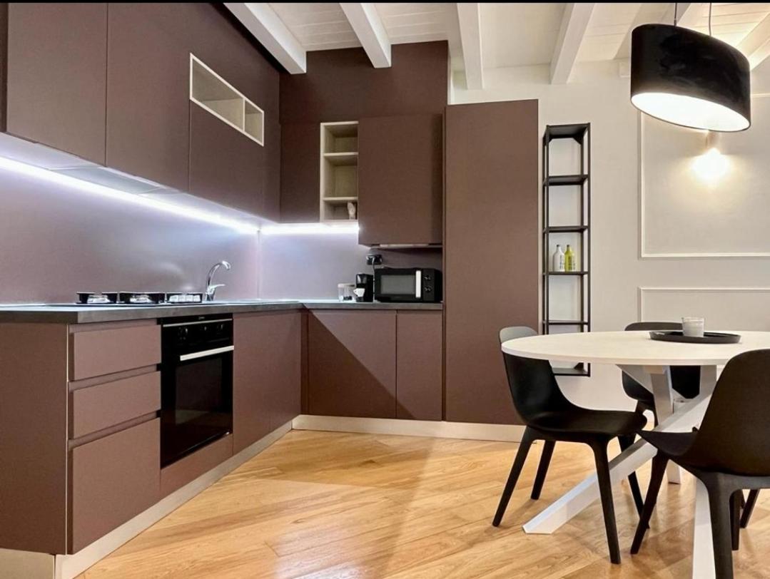 Suite Moroni Apartment แบร์กาโม ภายนอก รูปภาพ